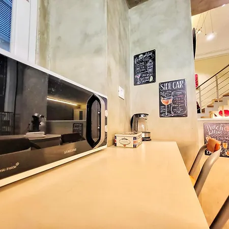 Pollaiuoli Lounge - Centro Storico, Movida E Acquario Apartamento *